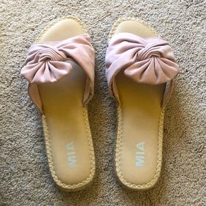 MIA blush slides